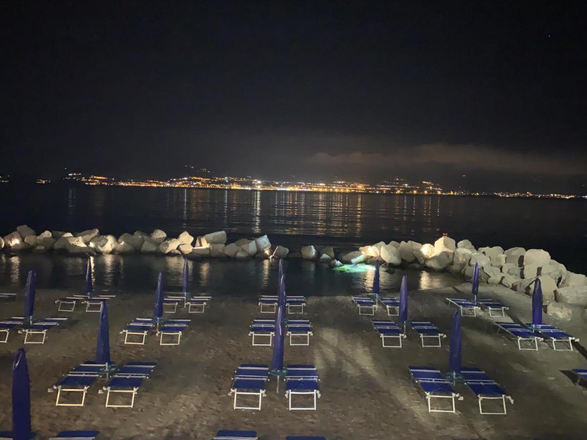 Bed And Beach Месина Екстериор снимка